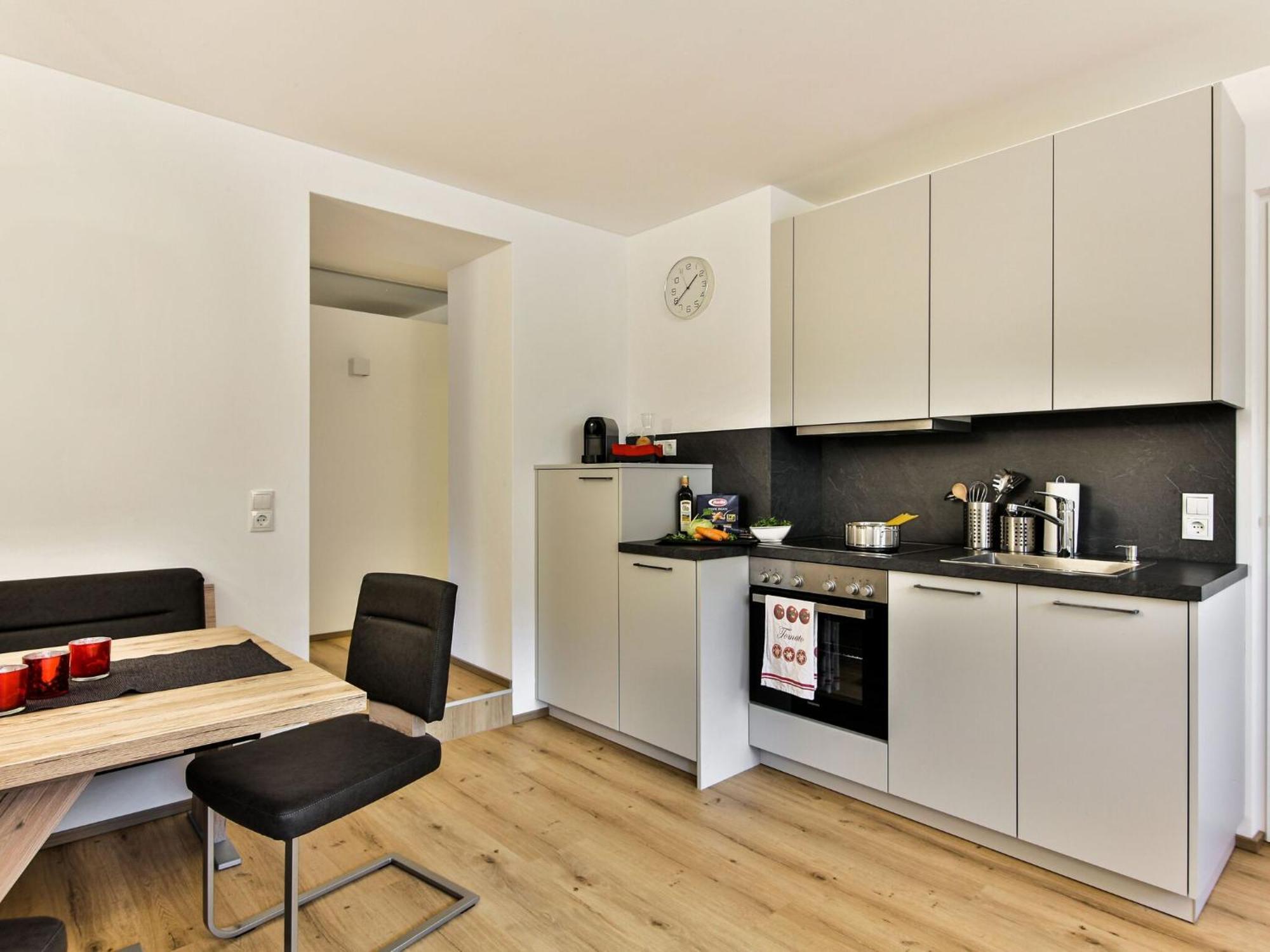 Elegant Apartment In Inzing With Terrace Eksteriør bilde