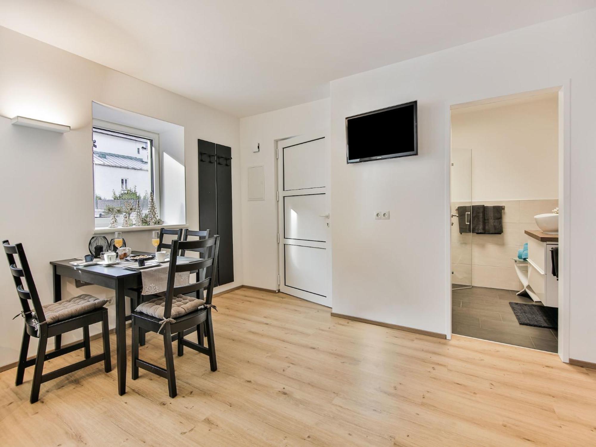 Elegant Apartment In Inzing With Terrace Eksteriør bilde