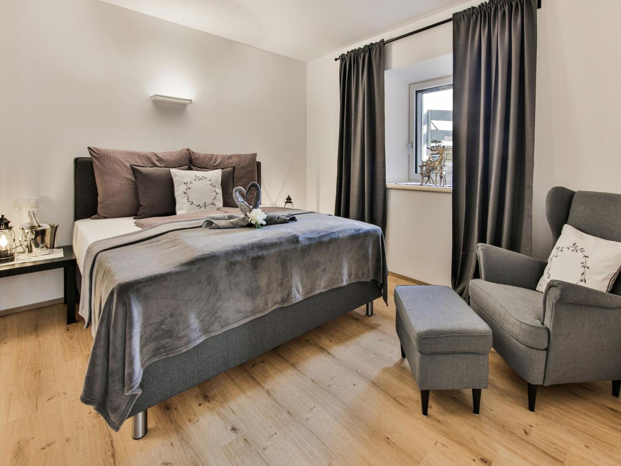 Elegant Apartment In Inzing With Terrace Eksteriør bilde